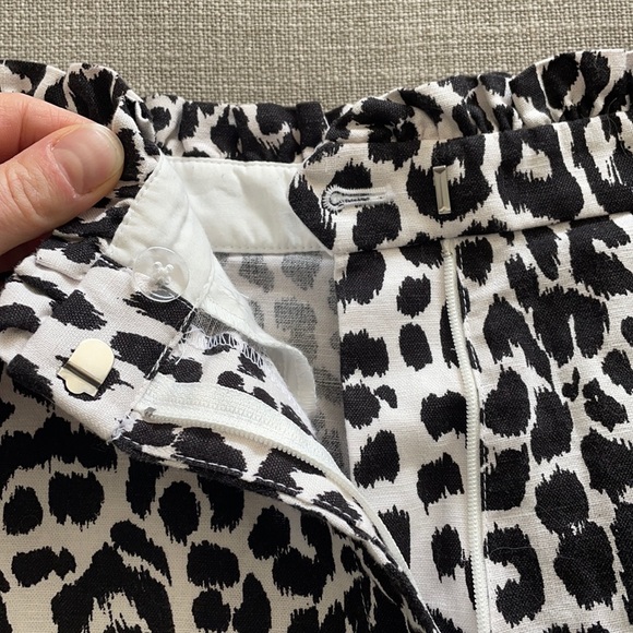 JCREW Ladies Print Shorts - Picture 2 of 7